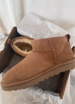 Ugg Ultra Mini, marque: UGG, état: Neuf avec étiquette, taille: 39, 55,00 €, 58,45 € Protection acheteurs incluse