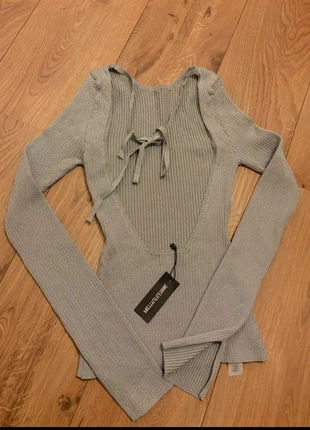 Pull évasé - gris - pailletée - PrettyLittleThing - neuf avec étiquette – Taille S, marque: PrettyLittleThing, état: Neuf avec étiquette, taille: S / 36 / 8, 15,00 €, 16,45 € Protection acheteurs incluse