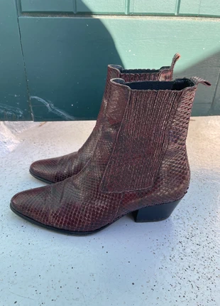 Bottines en cuir Sandro - taille 36 - très bon état, marque: Sandro, état: Très bon état, taille: 36, 80,00 €, 84,70 € Protection acheteurs incluse