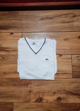 Polo Lacoste col en V | Blanc | Taille S | 100% coton, merk: Lacoste, staat: Heel goed, maat: S, € 17,00, € 18,55 inclusief Kopersbescherming