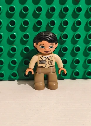 Lego Duplo Figur Tierpflegerin / Zoo-Mitarbeiterin | Beige Khaki, merk: LEGO, staat: Nieuw zonder prijskaartje, maat: Universeel, € 1,50, € 2,28 inclusief Kopersbescherming