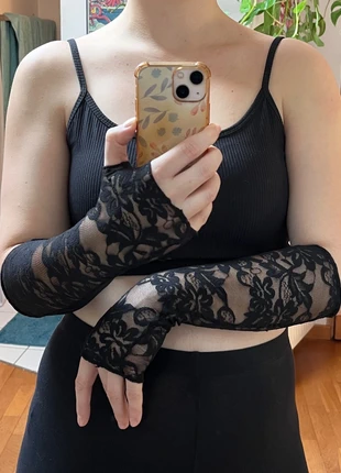 Mitaines en dentelle, état: Très bon état, taille: S, 3,00 €, 3,85 € Protection acheteurs incluse