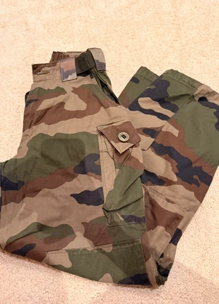 Pantalon treillis T4 zone tempérée – Armée française, marque: Armée de Terre, état: Neuf sans étiquette, taille: S, 10,00 €, 11,20 € Protection acheteurs incluse