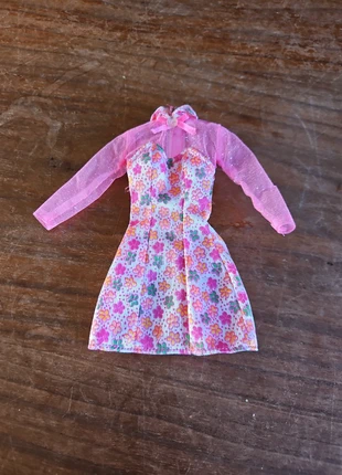 Fashion avenue clone outfit, merk: Fashion doll, staat: Heel goed, maat: Prematuur, tot 44 cm, € 3,50, € 4,38 inclusief Kopersbescherming