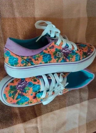 Basket femme taille 37, marque: Vintage Dressing, état: Très bon état, taille: 37, 5,00 €, 5,95 € Protection acheteurs incluse