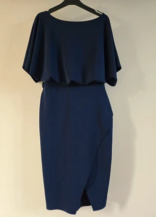 Robe mi-longue bleu marine, marke: Boohoo, zustand: Sehr gut, größe: L / 40 / 12, 6,00 €, 7,00 € inklusive Vinted-Käuferschutz