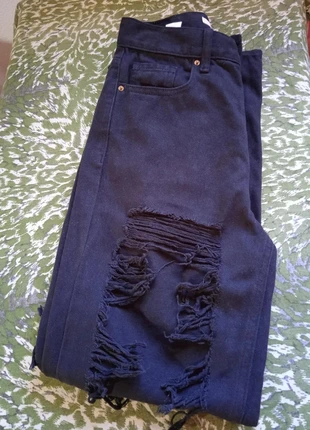 Pantalón vaquero negro. Rasgado 🖤👖 Jean noir. Déchiré, marque: Pacsum Los Angeles, état: Très bon état, taille: XXS / 32 / 4, 6,00 €, 7,00 € Protection acheteurs incluse