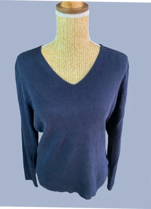 Pull col en V Tommy Hilfiger Marine - Taille XL, marke: Tommy Hilfiger, zustand: Sehr gut, größe: XL / 42 / 14, 15,00 €, 16,45 € beinhaltet Vinted-Käuferschutz Pro