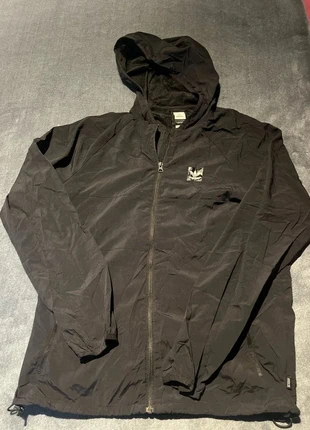 Veste légère Adidas noir homme taille M, marca: adidas, estado: Muito bom, tamanho: M, €18.00, €19.60 inclui Proteção do Comprador