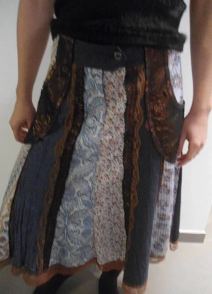 Jupe patchwork Des Filles à la Vanille., marque: Des Filles à la Vanillé, état: Très bon état, taille: L / 40 / 12, 6,00 €, 7,00 € Protection acheteurs incluse