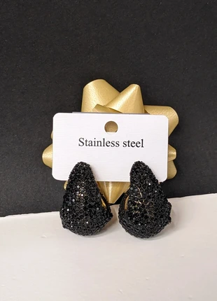 Orecchini a goccia con strass, brand: INOX, condizioni: Nuovo con cartellino, €1.50, €2.28 include la Protezione acquisti Pro