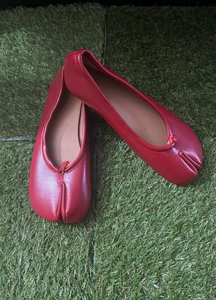 Red Flat Tabi, brand: Tabi, condition: New without tags, size: 38, €24.99, €26.94 includes Buyer Protection