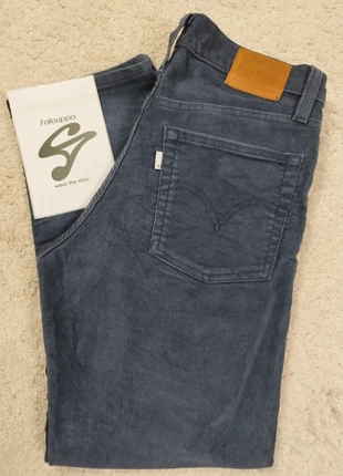 Pantalon Levi's velour côtelé, premium quality , comme neuf 10/10 , taille 🇫🇷 36 •W27 L26, brand: Levi's, condition: Very good, size: S / 36 / 8, €16.00, €17.50 includes Buyer Protection Pro