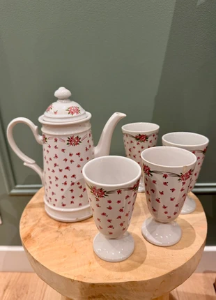 Service à café vintage GD Création – cafetière + 4 tasses fleuries, marca: GD vintage, estado: Muito bom, €8.00, €9.10 inclui Proteção do Comprador