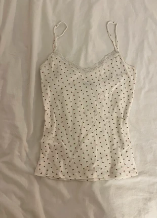 Débardeur brandy Melville, marque: Brandy Melville, état: Neuf sans étiquette, taille: Taille unique, 9,00 €, 10,15 € Protection acheteurs incluse