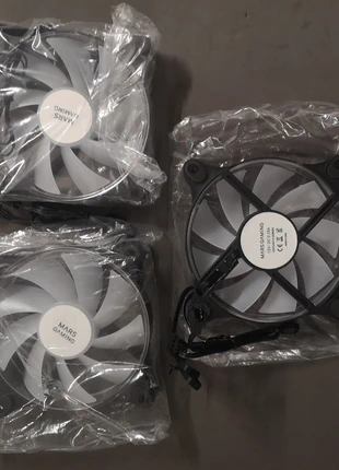 Lot de 3 ventilateurs RGB 120 mm, marque: Mars gaming, état: Neuf avec étiquette, 16,00 €, 17,50 € Protection acheteurs incluse