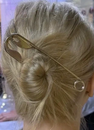 Veiligheidsspeld haarclip zilverkleurig, merk: Lolita, staat: Nieuw zonder prijskaartje, € 3,95, € 4,85 inclusief Kopersbescherming Pro