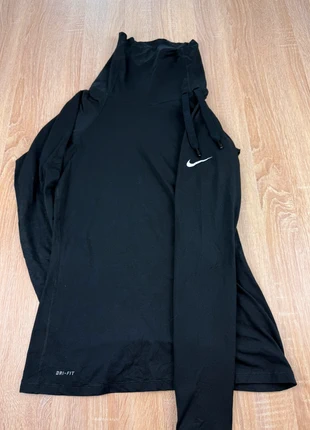 haut de running Nike à col roulé therma-fit / taille M femme / Noir, marca: Nike, estado: Muito bom, tamanho: M / 38 / 10, €20.00, €21.70 inclui Proteção do Comprador