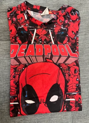 T-shirt, brand: Deadpool, condizioni: Buone, taglia: S, €1.00, €1.75 include la Protezione acquisti