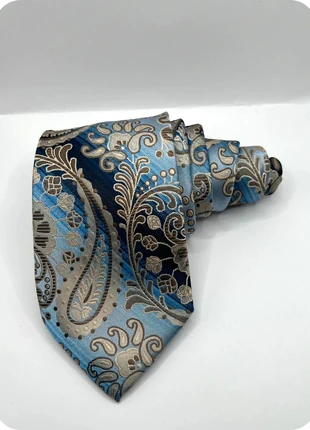 Cravate oriental bleu, brand: Aesthetic, condizioni: Ottime, €14.99, €16.44 include la Protezione acquisti