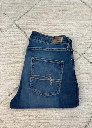 Jean Levi's Denizen Femme Marine W29 L34 | Modern Skinny | Taille 40 | Très Bon État | LLP19, marke: Levi's, zustand: Sehr gut, größe: L / 40 / 12, 18,90 €, 20,55 € beinhaltet Vinted-Käuferschutz Pro