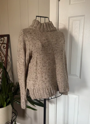 Khaki Tan Sweater, brand: A&F, condition: Good, size: 2 / XS, $5.00, $5.95 includes Buyer Protection