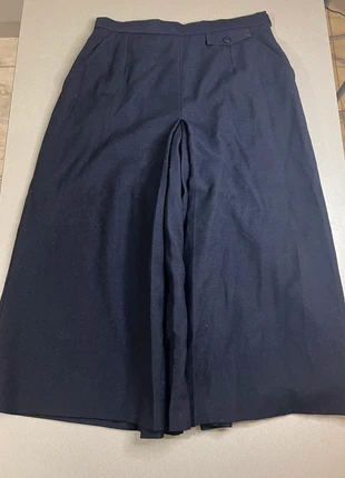 Pantacourt effect jupe, marque: Gerard Pasquier, état: Très bon état, taille: S / 36 / 8, 6,00 €, 7,00 € Protection acheteurs incluse