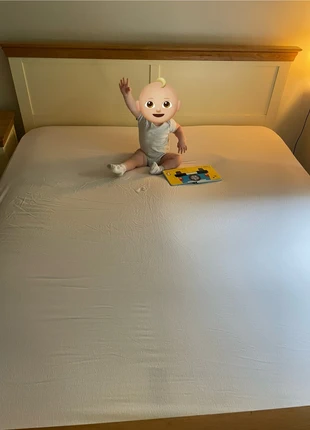 Superking bedframe, cottege country oak, brand: oak furniture land, condition: Very good, size: 200 x 220 cm, £300.00, £315.70 includes Buyer Protection