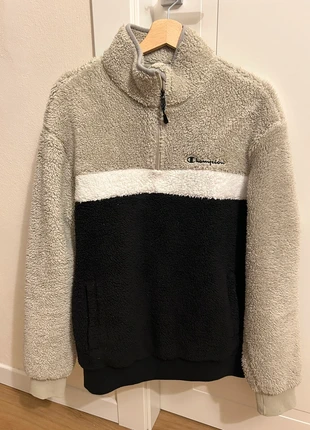 Champion fleece jacket, brand: Champion, condizioni: Ottime, taglia: L, €45.00, €47.95 include la Protezione acquisti