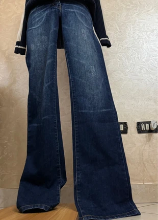 Jeans svasati blu e blu scuro con dettagli alle tasche, marque: Vintage Dressing, état: Très bon état, taille: M / 38 / 10, 19,90 €, 21,60 € Protection acheteurs incluse