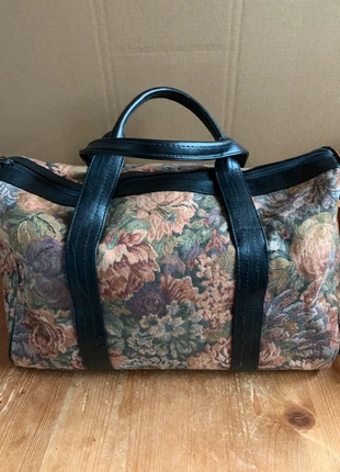 Preowned classic Debenhams carpet bag style overnight bag(V1), brand: Debenhams, condition: Good, £9.00, £10.15 includes Buyer Protection