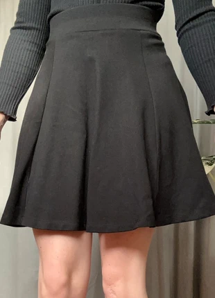 Jupe noire, marque: Pimkie, état: Bon état, taille: XS / 34 / 6, 1,00 €, 1,75 € Protection acheteurs incluse