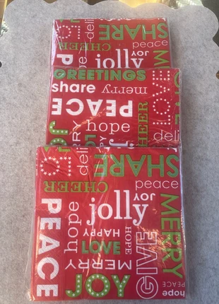 Trois. Paquets de serviette de Noël, rouge et mots festif., état: Neuf avec étiquette, 2,00 €, 2,80 € Protection acheteurs incluse