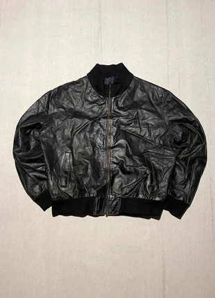 Vintage Black Minimalist Leather Bomber Jacket 🃏, marque: Vintage Dressing, état: Très bon état, taille: L, 48,00 €, 51,10 € Protection acheteurs incluse