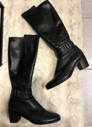 Bottes hautes similicuir noir, marque: Made In Italy, état: Très bon état, taille: 38, 14,99 €, 16,44 € Protection acheteurs incluse