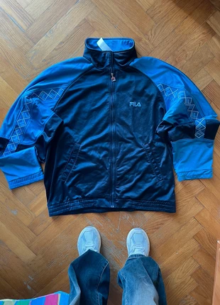 Vintage Fila Blue & Light Blue Satin Sweatshirt – 90s Retro Sportswear, zustand: Sehr gut, größe: L, 27,90 €, 30,00 € inklusive Vinted-Käuferschutz