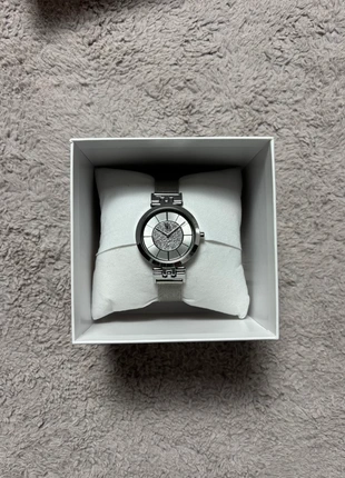 Montre cleor argenté femme 34 mm, marke: Cleor, zustand: Neu, mit Etikett, größe: 30–38 mm, 32,00 €, 34,30 € inklusive Vinted-Käuferschutz