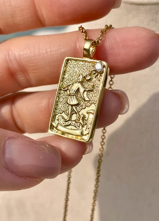 Ciondolo “Il Matto” placcato oro 18k – Simbolo di Libertà e Nuovi Inizi 🔮, marque: tarocchi, état: Neuf sans étiquette, 22,00 €, 23,80 € Protection acheteurs incluse
