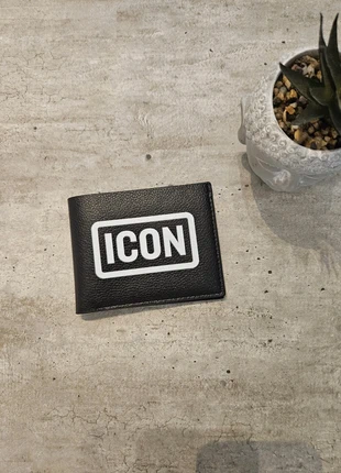 Portafoglio Icon moderno con texture effetto carbonio, marke: ICON, zustand: Neu, 19,00 €, 20,65 € inklusive Vinted-Käuferschutz