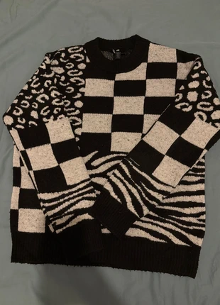 Pull y2k noir et blanc, marke: y2k, zustand: Sehr gut, größe: S, 5,00 €, 5,95 € inklusive Vinted-Käuferschutz