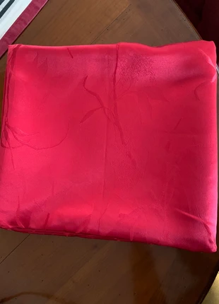 Nappe rectangulaire 145x240 cm rouge, brand: sans marque, condizioni: Ottime, €7.00, €8.05 include la Protezione acquisti