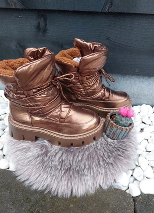 Prachtige stijlvolle koperbruine snowboots met touwtjes maat 40, merk: Trendy, staat: Heel goed, maat: 40, € 35,73, € 38,22 inclusief Kopersbescherming
