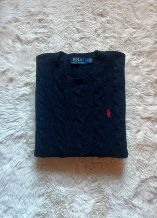 Pull torsadé Ralph Lauren bleu, taille M, logo brodé rouge, brand: Ralph Lauren, condizioni: Ottime, taglia: M, €60.00, €63.70 include la Protezione acquisti