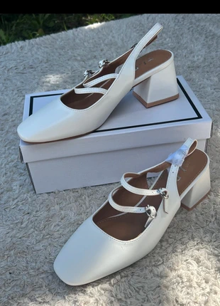 Chaussures blanches neuves, marque: L.Day, état: Neuf avec étiquette, taille: 38, 15,00 €, 16,45 € Protection acheteurs incluse