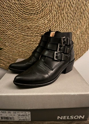 Nelson Boots, marque: Nelson, état: Très bon état, taille: 39, 22,50 €, 24,33 € Protection acheteurs incluse