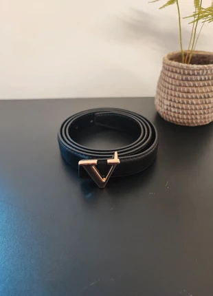Ceinture en cuir noir / Boucle dorée / 110CM, condizioni: Ottime, taglia: 110 cm, €10.00, €11.20 include la Protezione acquisti Pro