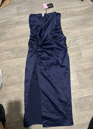 Robe cérémonie bleu marine, marque: PrettyLittleThing, état: Neuf avec étiquette, taille: L / 40 / 12, 5,00 €, 5,95 € Protection acheteurs incluse