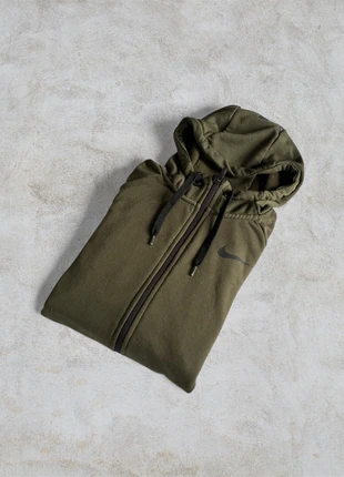 Veste Zip / Gilet Zip • Nike Dri fit • Couleur Vert kaki • Taille M, marque: Nike, état: Très bon état, taille: M, 15,00 €, 16,45 € Protection acheteurs incluse