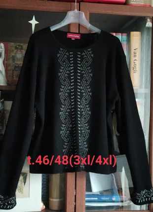Pull "La maison du Jersey" chic ! 30 % de laine, t. 46/48 (3XL/4XL).
Beau, élégant et confortable., brand: La Maison du Jersey, condition: Very good, size: XXXL / 46 / 18, €7.50, €8.58 includes Buyer Protection