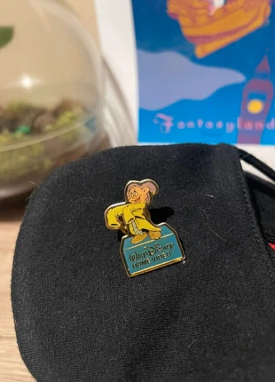 Pin’s Walt Disney, marque: Disney, état: Très bon état, 4,00 €, 4,90 € Protection acheteurs incluse